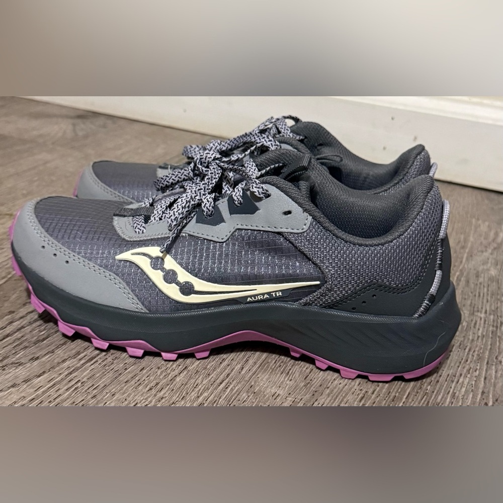 Saucony Women’s Aura TR Trail Running Shoes | Fossil & Grape | Size 7.5 - Picture 6 of 7